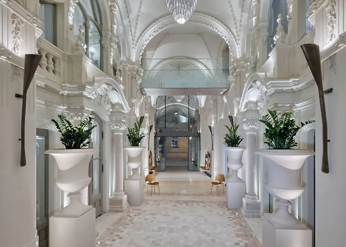 Matild Palace, A Luxury Collection 5* Budapest